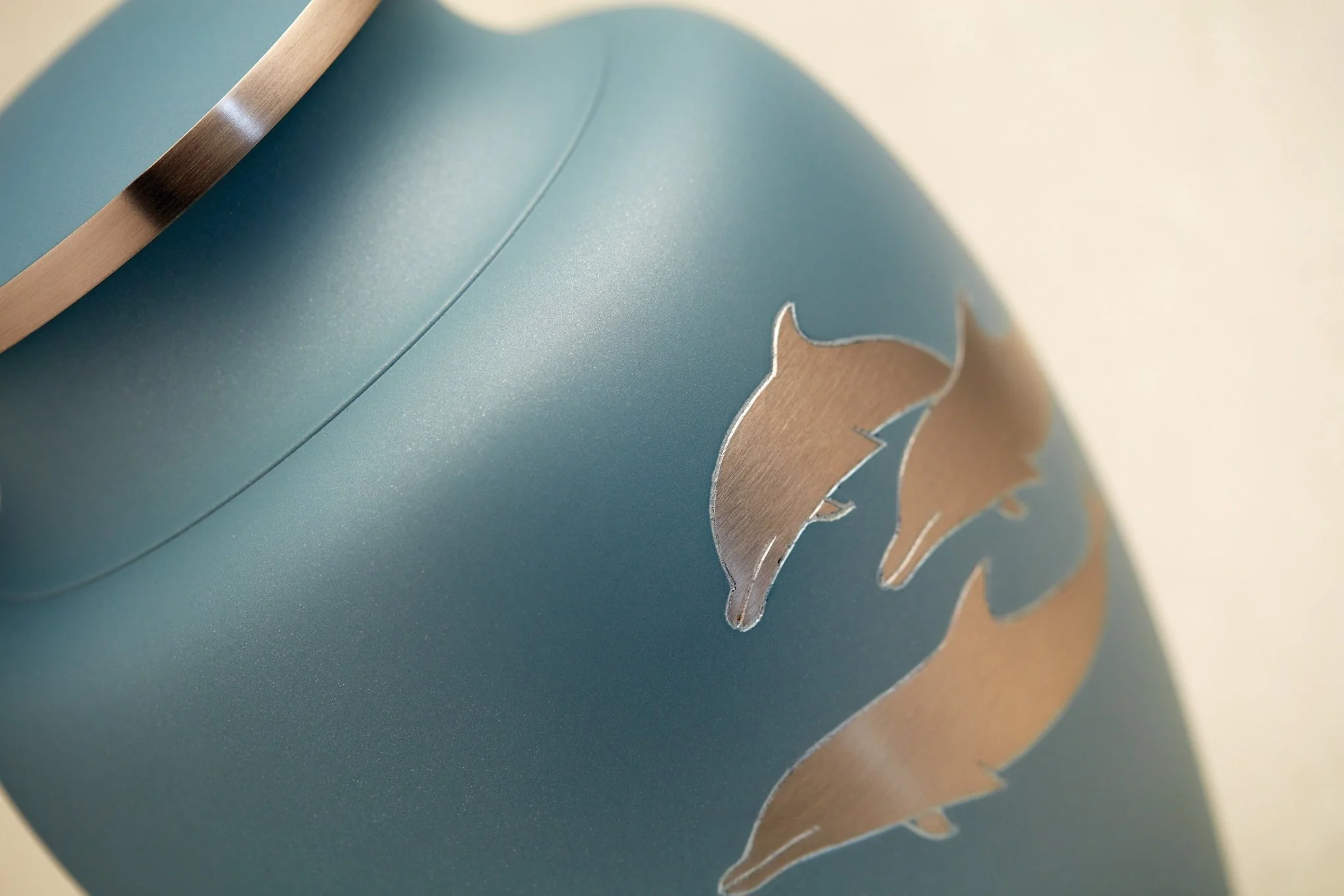 Aero Dolphin Adult Cremation Urn - Image 4